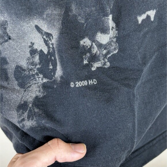 Vintage Y2K Harley Davidson Big Skulls Graphic T - Shirt / Black/Faded / Large - Picture 9 of 9